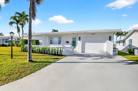 2001 Sw Roma Way Boynton Beach FL 33426