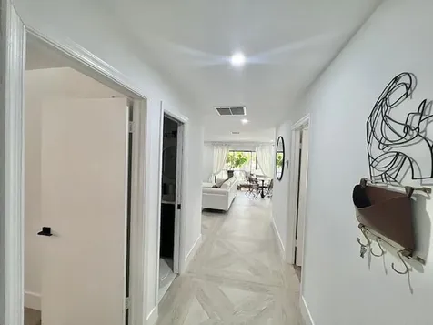 1423 Riverside Circle Wellington FL 33414