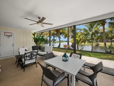 1423 Riverside Circle Wellington FL 33414