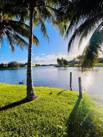 1423 Riverside Circle Wellington FL 33414