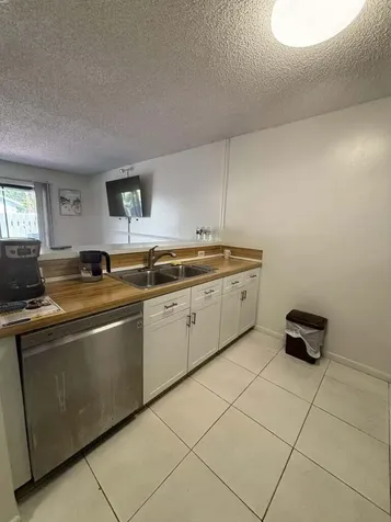 1443 39th Avenue Vero Beach FL 32960