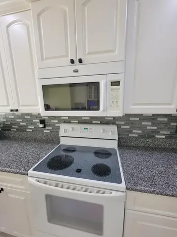 2185 Se Wild Meadow Circle Port Saint Lucie FL 34952