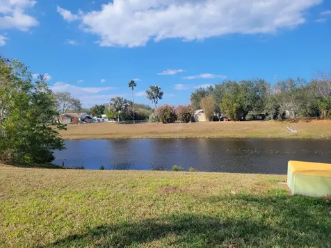 2185 Se Wild Meadow Circle Port Saint Lucie FL 34952