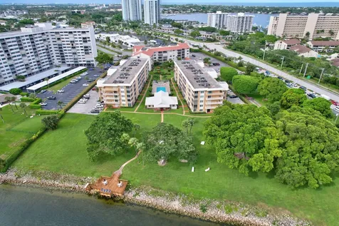 300 Golfview Road North Palm Beach FL 33408