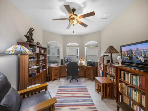 12828 Sw Lake Fern Circle Port Saint Lucie FL 34987