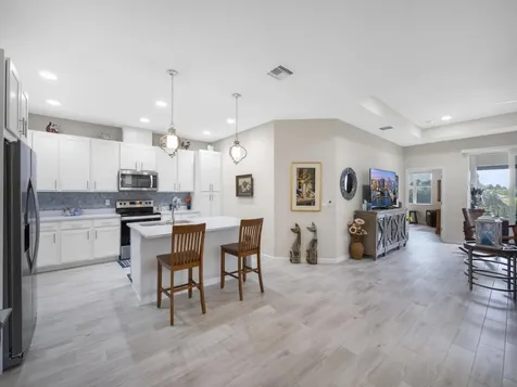12828 Sw Lake Fern Circle Port Saint Lucie FL 34987