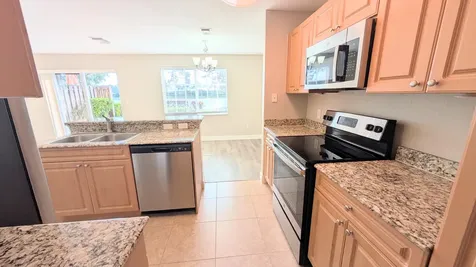 6716 Old Farm Trail Boynton Beach FL 33437