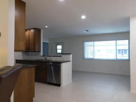 625 Ne Larkspur Lane Port Saint Lucie FL 34983