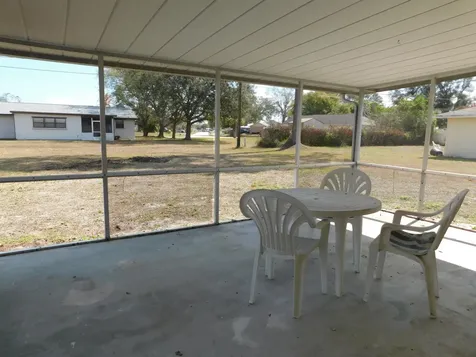 625 Ne Larkspur Lane Port Saint Lucie FL 34983