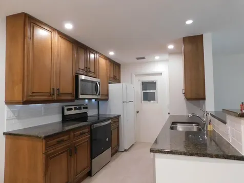 625 Ne Larkspur Lane Port Saint Lucie FL 34983