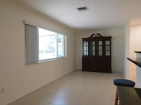 625 Ne Larkspur Lane Port Saint Lucie FL 34983