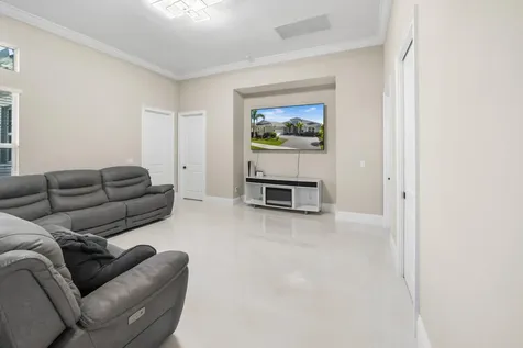 4686 Estates Circle Westlake FL 33470