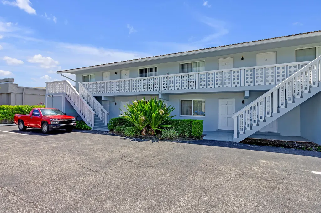 560 NE 46th Street Boca Raton FL 33431