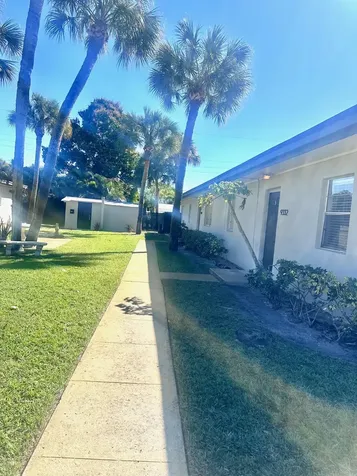 9326 Sunrise Drive West Palm Beach FL 33403