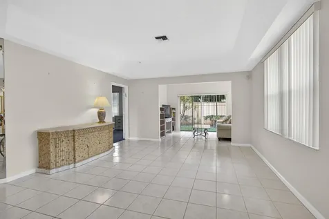 9868 D Summerbrook Terrace Boynton Beach FL 33437