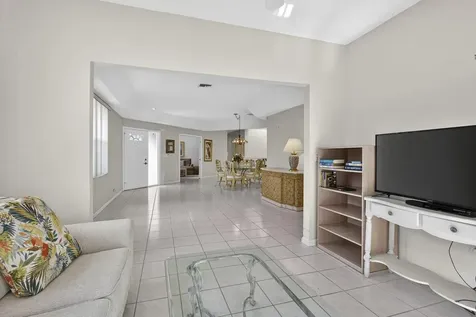 9868 D Summerbrook Terrace Boynton Beach FL 33437