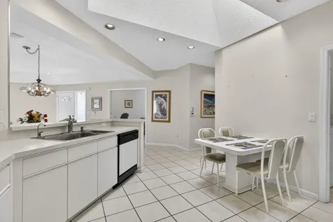 9868 D Summerbrook Terrace Boynton Beach FL 33437