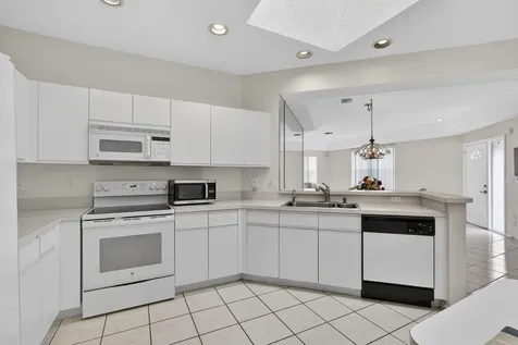 9868 D Summerbrook Terrace Boynton Beach FL 33437
