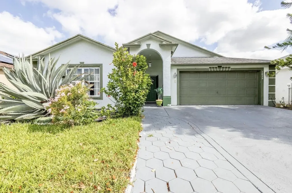 1029 Cape Cod Terrace Greenacres FL 33413