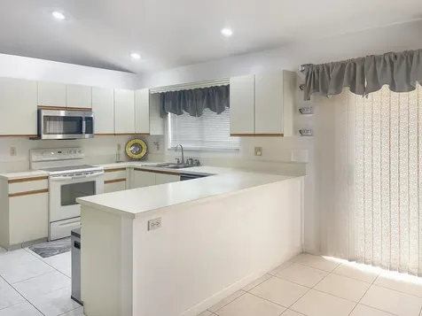 9525 El Clair Ranch Road Boynton Beach FL 33437