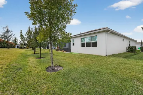 11725 Sw Aquila Way Port Saint Lucie FL 34987