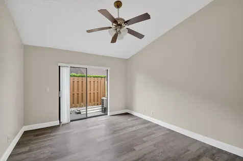 484 Springdale Circle Palm Springs FL 33461