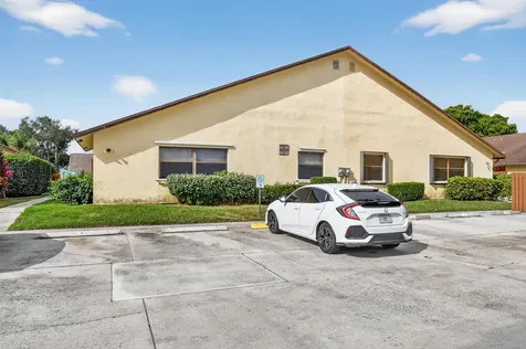 484 Springdale Circle Palm Springs FL 33461