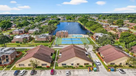 484 Springdale Circle Palm Springs FL 33461