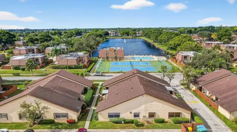 484 Springdale Circle Palm Springs FL 33461