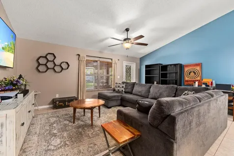 6610 Nw Omega Road Port Saint Lucie FL 34983