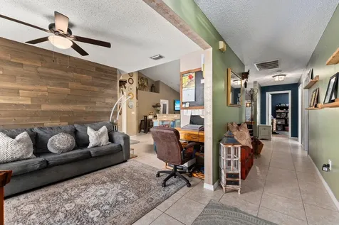 6610 Nw Omega Road Port Saint Lucie FL 34983