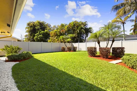 1952 Primrose Lane Wellington FL 33414