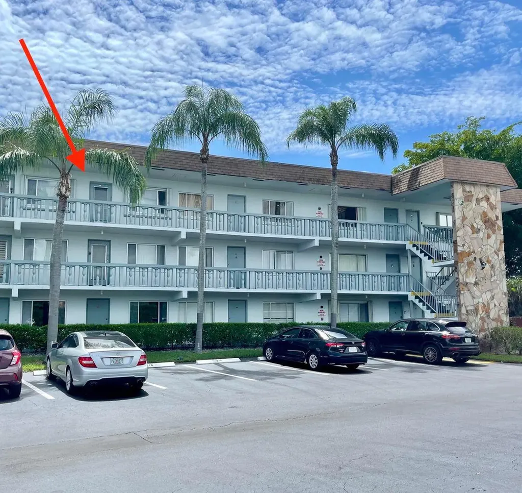 2200 Springdale Boulevard Palm Springs FL 33461