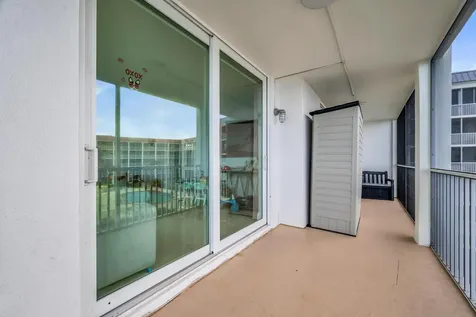 100 Paradise Harbour Boulevard North Palm Beach FL 33408