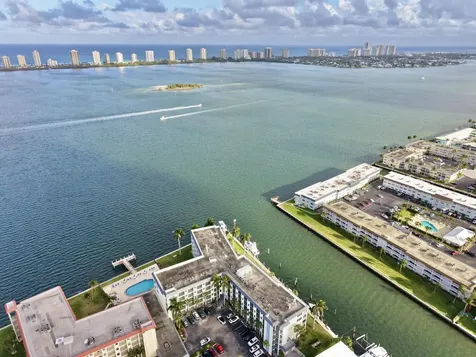 100 Paradise Harbour Boulevard North Palm Beach FL 33408