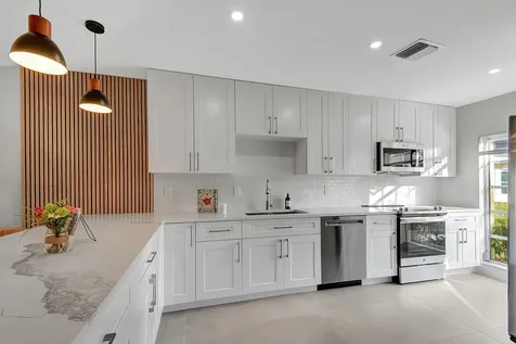 13602 Via Flora Delray Beach FL 33484