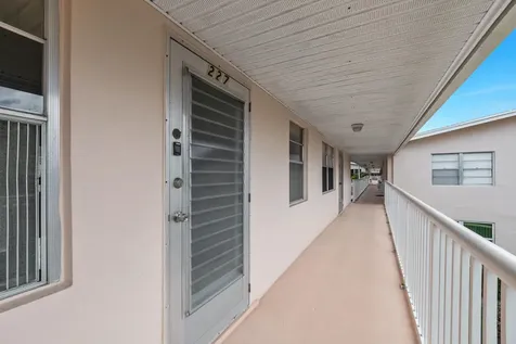 227 Dorchester J West Palm Beach FL 33417