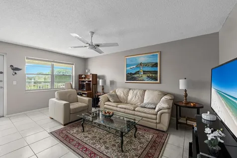227 Dorchester J West Palm Beach FL 33417