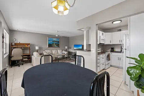 227 Dorchester J West Palm Beach FL 33417