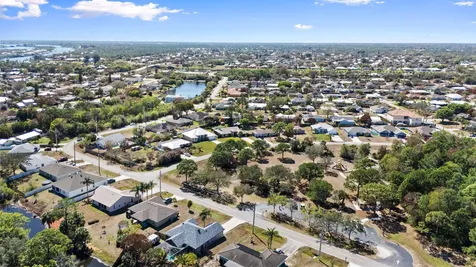 449 Se Glenwood Drive Port Saint Lucie FL 34953