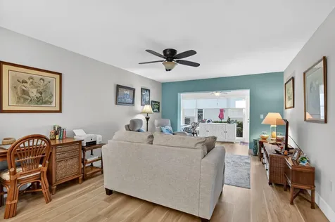 8871 Warwick Drive Boca Raton FL 33433