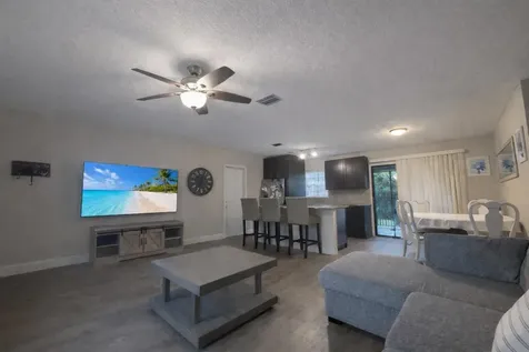 2325 Sw Independence Road Port Saint Lucie FL 34953
