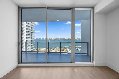 220 Lake Shore Drive Lake Park FL 33403
