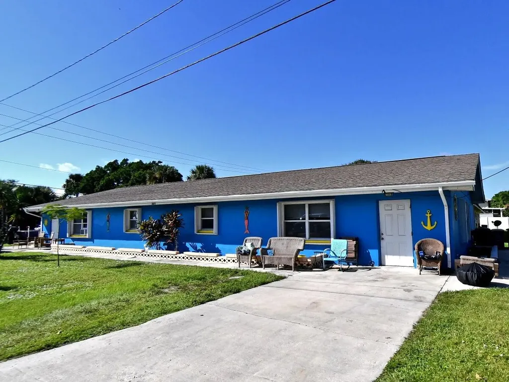 221 Balboa Street Fort Pierce FL 34949