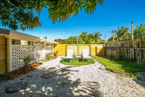609 S Arnold Avenue Lantana FL 33462
