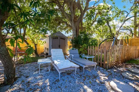 609 S Arnold Avenue Lantana FL 33462