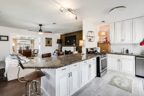 609 S Arnold Avenue Lantana FL 33462