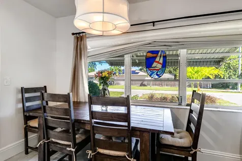 609 S Arnold Avenue Lantana FL 33462