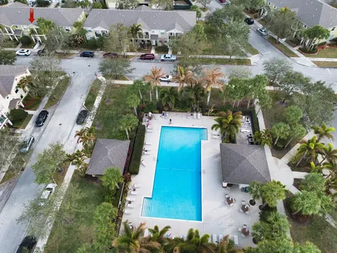 2136 Se Eatonville Drive Port Saint Lucie FL 34952