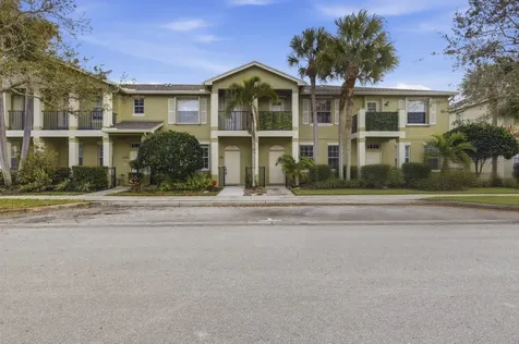 2136 Se Eatonville Drive Port Saint Lucie FL 34952